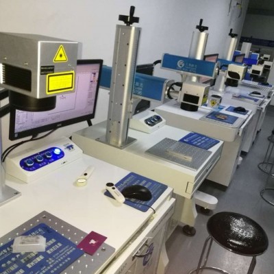 天策激光光纖20W激光刻字機低價深圳