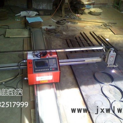 供應(yīng)廠家生產(chǎn)專業(yè)銷售小蜜蜂數(shù)控切割機(jī) 小蜜蜂數(shù)控等離子切割機(jī)