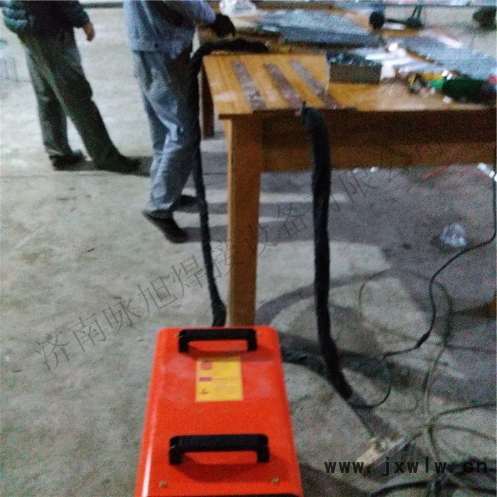 DN3系列手持式點(diǎn)焊機(jī)，點(diǎn)焊機(jī)，腳踏式點(diǎn)焊機(jī)，點(diǎn)凸焊機(jī)，供應(yīng)詠旭焊接設(shè)備