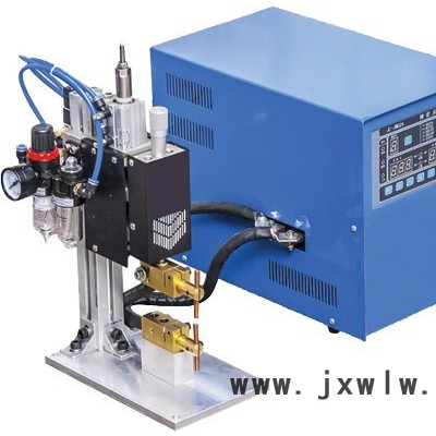 DPM-10K直流逆變電池點(diǎn)焊機(jī)，點(diǎn)焊機(jī)、手持點(diǎn)焊機(jī)，螺母點(diǎn)焊機(jī)，供應(yīng)詠旭焊接設(shè)備