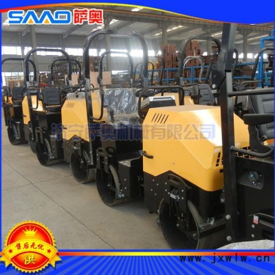 薩奧syl-900壓路機 豪華座駕雙輪座駕壓路機 **研發(fā)生產(chǎn) 進口發(fā)動機 進口液壓系統(tǒng)雙鋼輪振動碾 瀝青溝槽專用